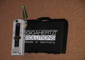 Bild von Gigahertz HFW 35C Messgerät